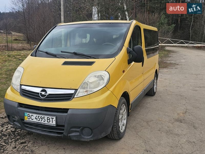 Мінівен Opel Vivaro 2008 в Львові