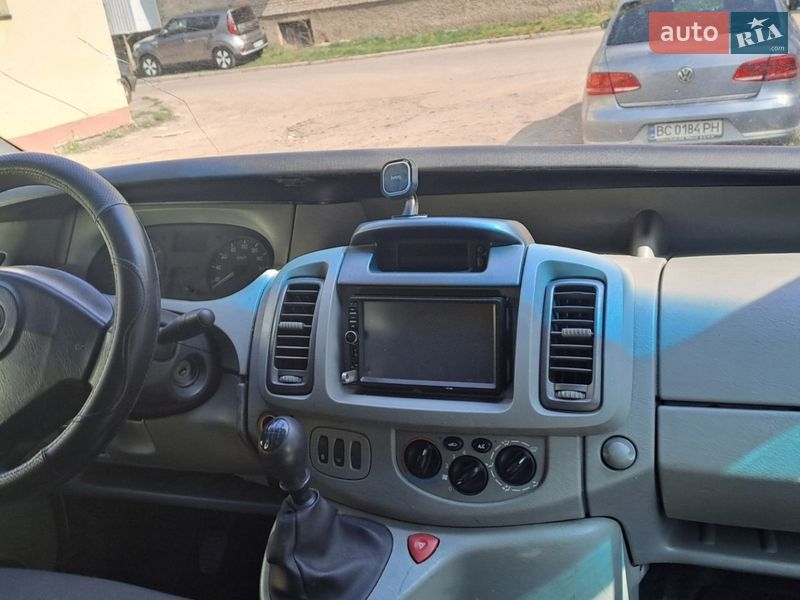 Мінівен Opel Vivaro 2007 в Львові
