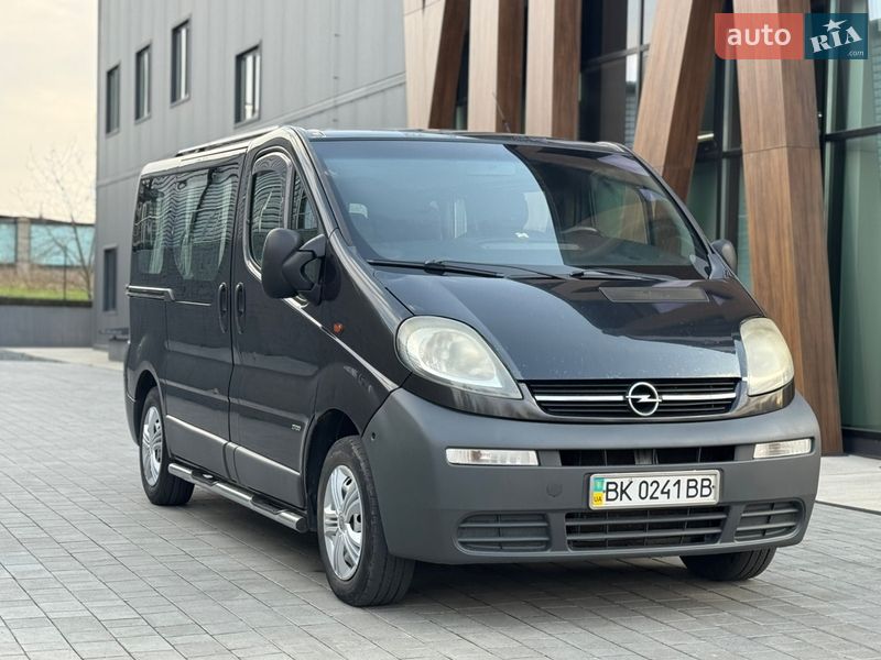 Мінівен Opel Vivaro 2003 в Луцьку