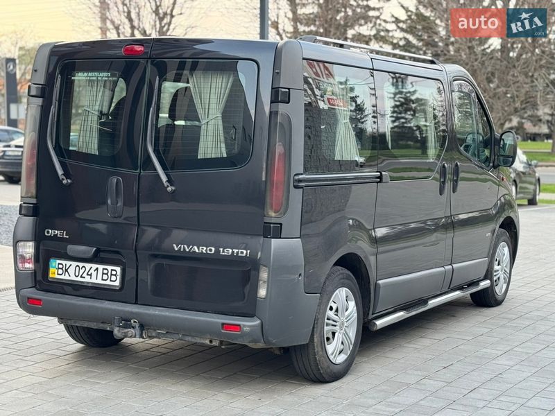 Мінівен Opel Vivaro 2003 в Луцьку