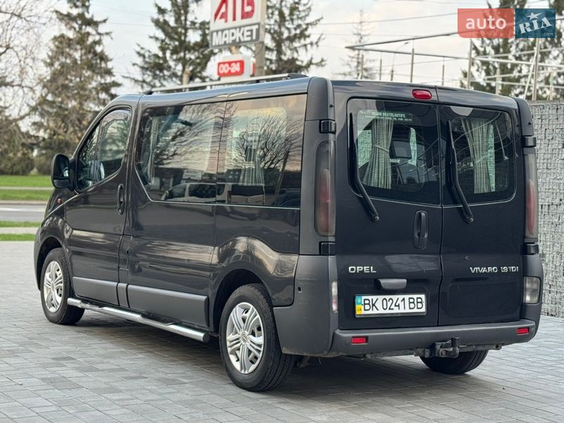Мінівен Opel Vivaro 2003 в Луцьку