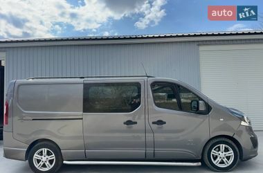 Мінівен Opel Vivaro 2015 в Рівному
