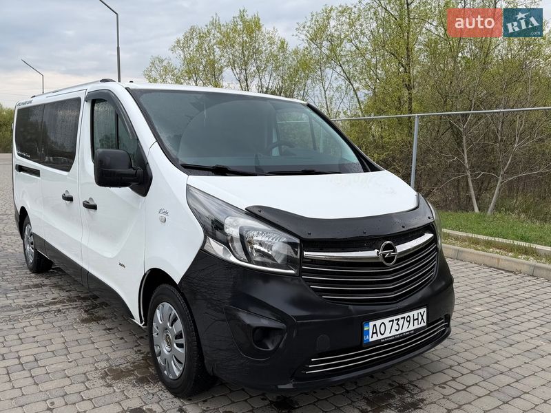 Opel Vivaro 2016