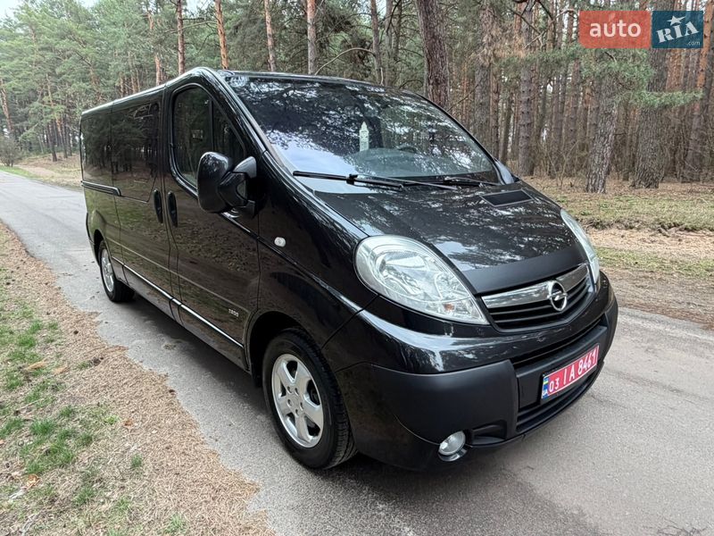 Минивэн Opel Vivaro 2014 в Киеве фото Минивэн Opel Vivaro 2014 в Киеве
