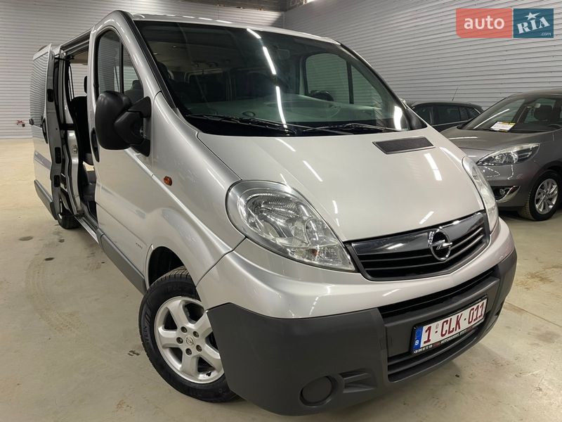 Opel Vivaro 2012