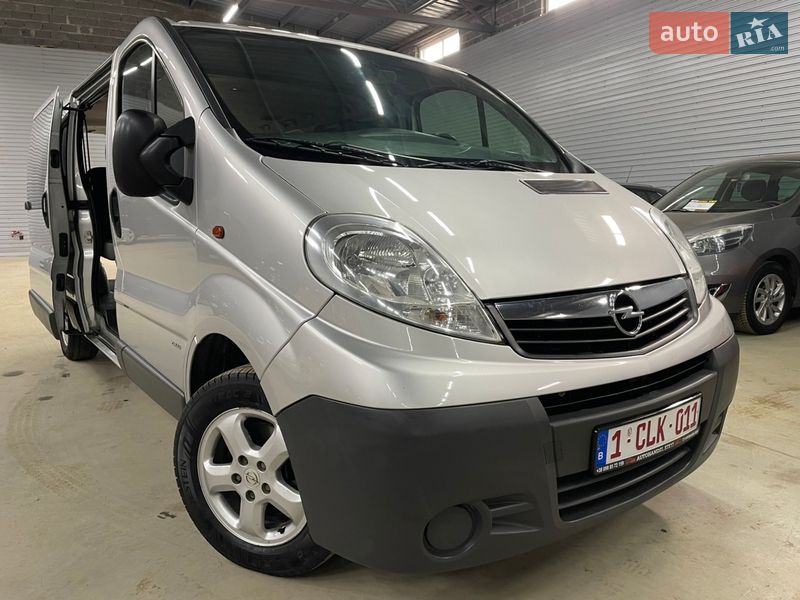 Мінівен Opel Vivaro 2012 в Стрию