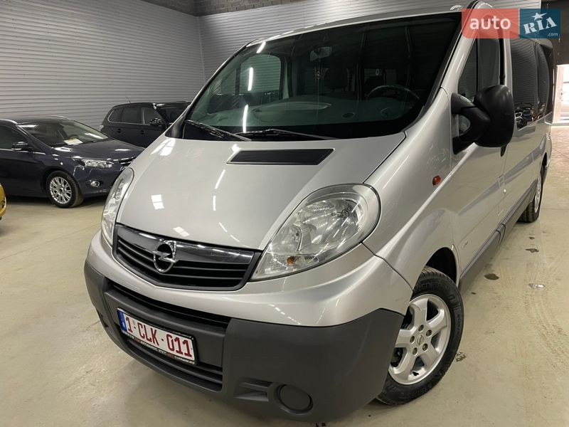 Мінівен Opel Vivaro 2012 в Стрию