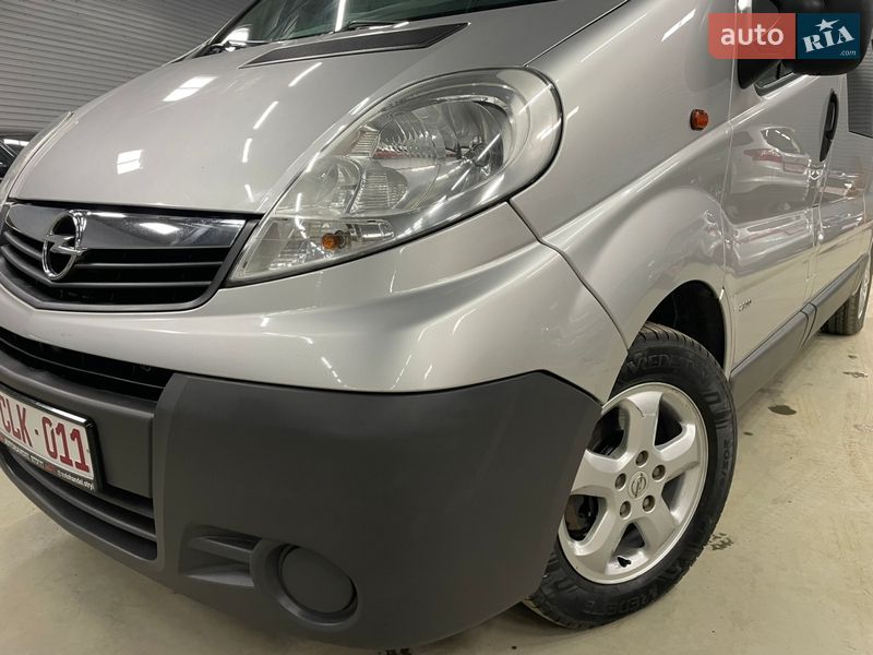 Мінівен Opel Vivaro 2012 в Стрию