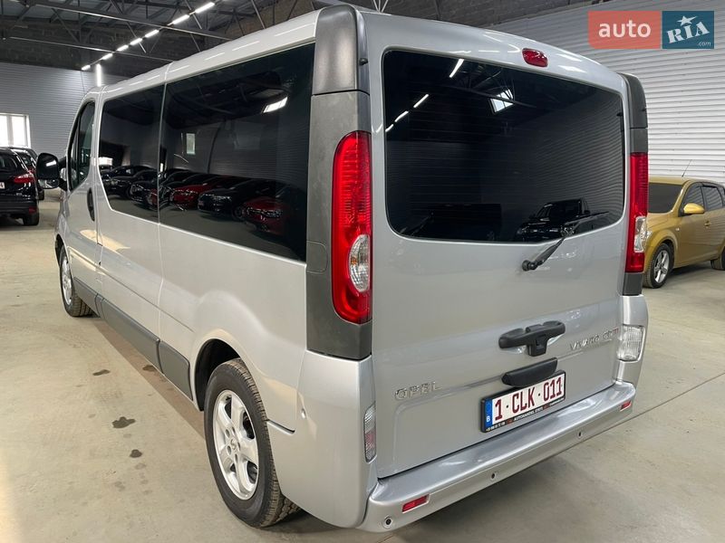 Мінівен Opel Vivaro 2012 в Стрию
