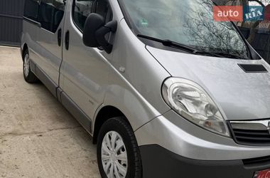 Мінівен Opel Vivaro 2014 в Калуші