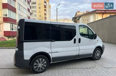 Минивэн Opel Vivaro 2002 в Каменец-Подольском
