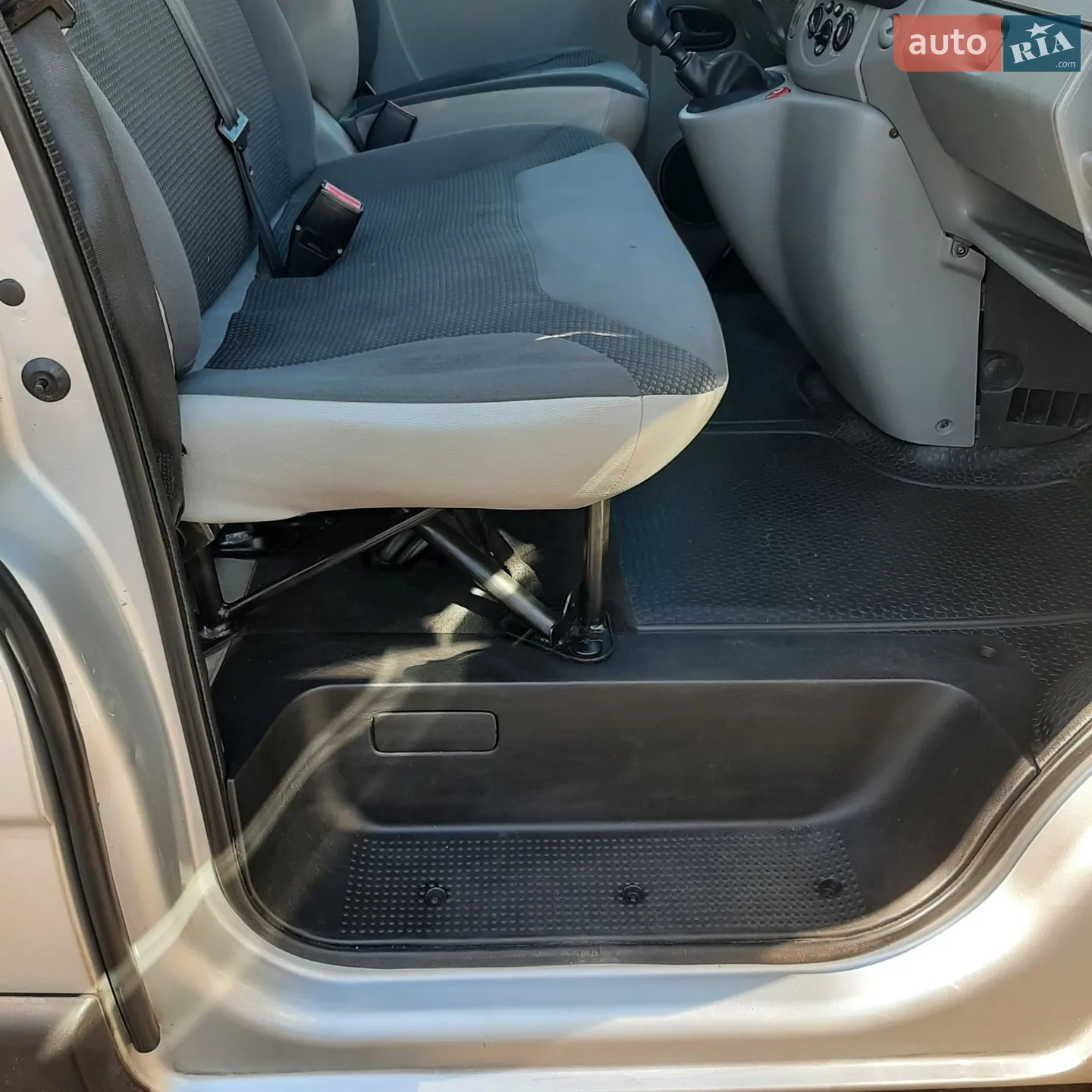 2011 Opel Vivaro - мініатюра 36