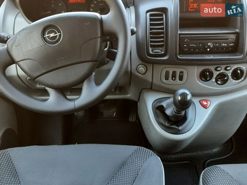 Мінівен Opel Vivaro 2011 в Полтаві