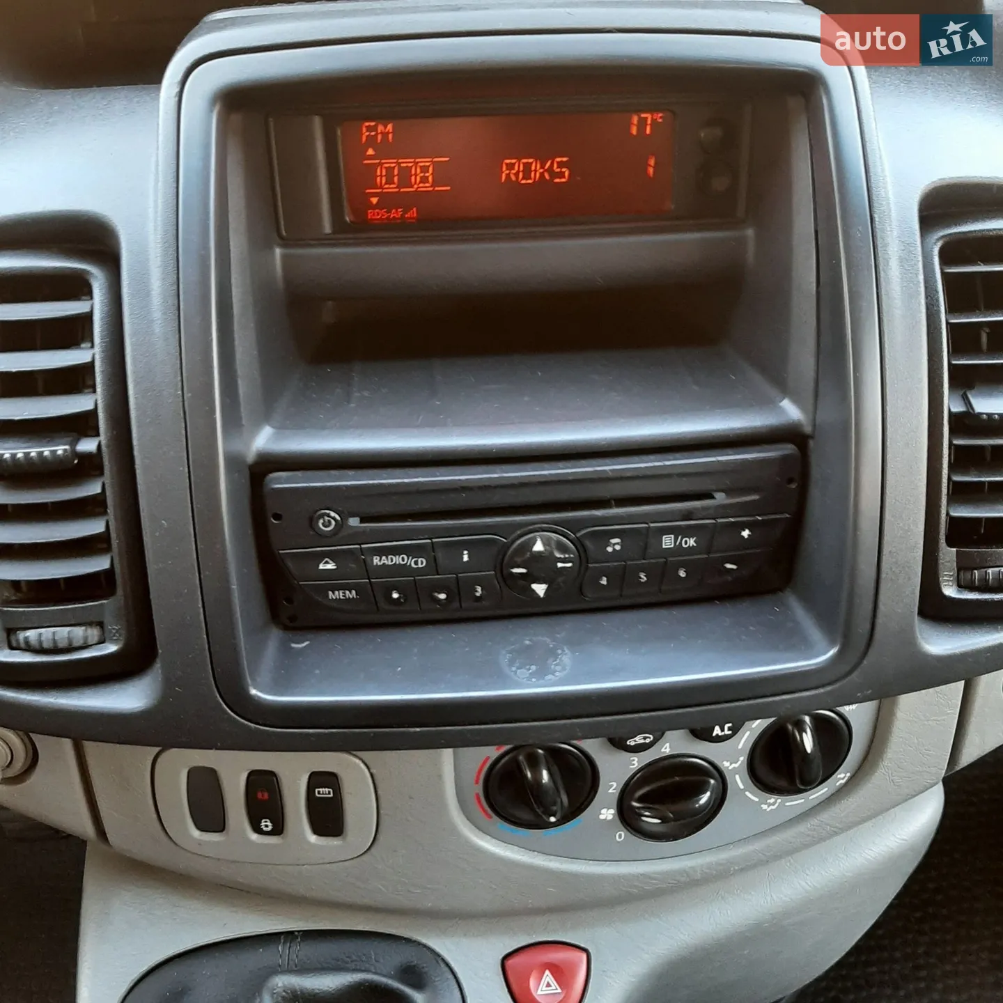 2011 Opel Vivaro - мініатюра 47