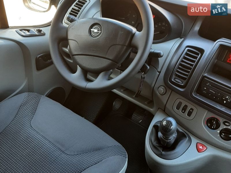 Мінівен Opel Vivaro 2011 в Полтаві