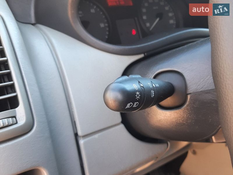 Мінівен Opel Vivaro 2011 в Полтаві