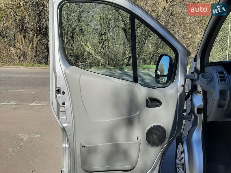 Мінівен Opel Vivaro 2011 в Полтаві