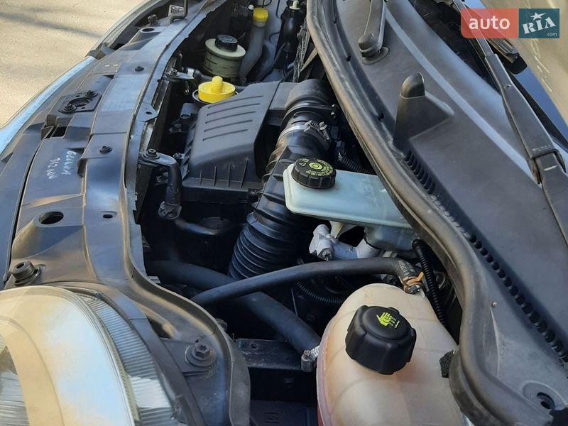 Мінівен Opel Vivaro 2011 в Полтаві