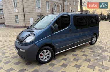 Мінівен Opel Vivaro 2003 в Кривому Розі