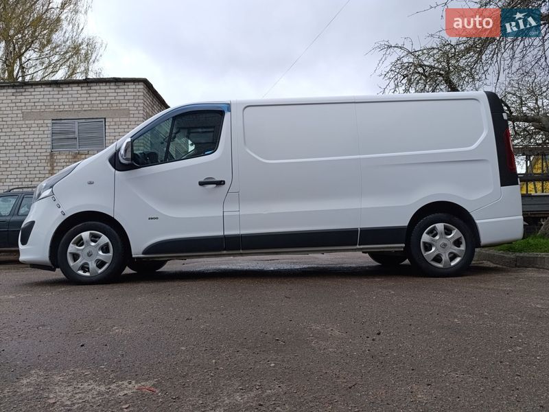 Грузовой фургон Opel Vivaro 2014 в Житомире
