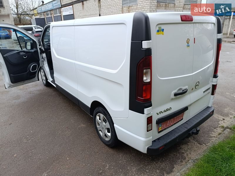 Грузовой фургон Opel Vivaro 2014 в Житомире