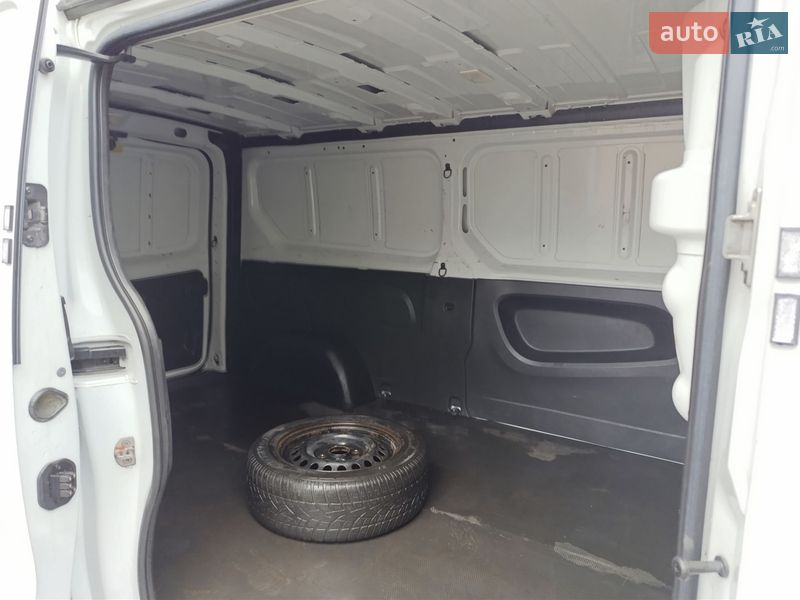 Грузовой фургон Opel Vivaro 2014 в Житомире