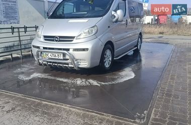 Минивэн Opel Vivaro 2004 в Радехове