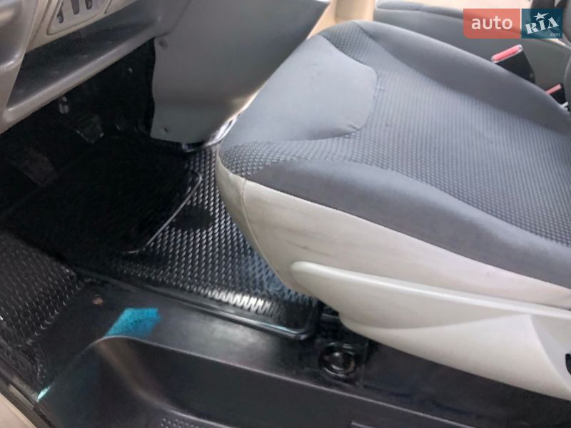 Мінівен Opel Vivaro 2013 в Івано-Франківську фото 24 Мінівен Opel Vivaro 2013 в Івано-Франківську