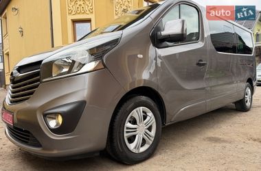 Минивэн Opel Vivaro 2017 в Львове
