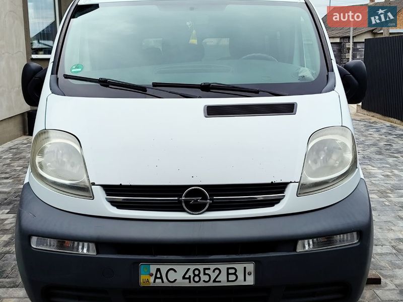 Opel Vivaro 2005