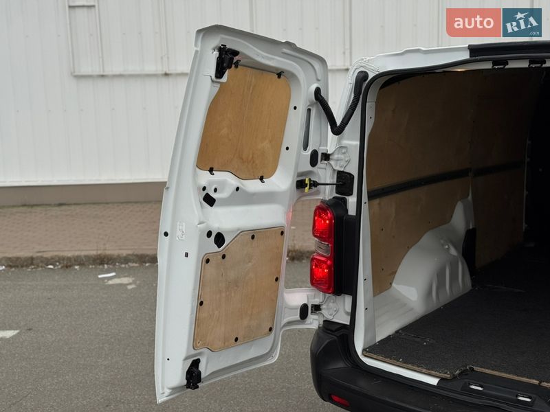 Вантажний фургон Opel Vivaro 2020 в Києві