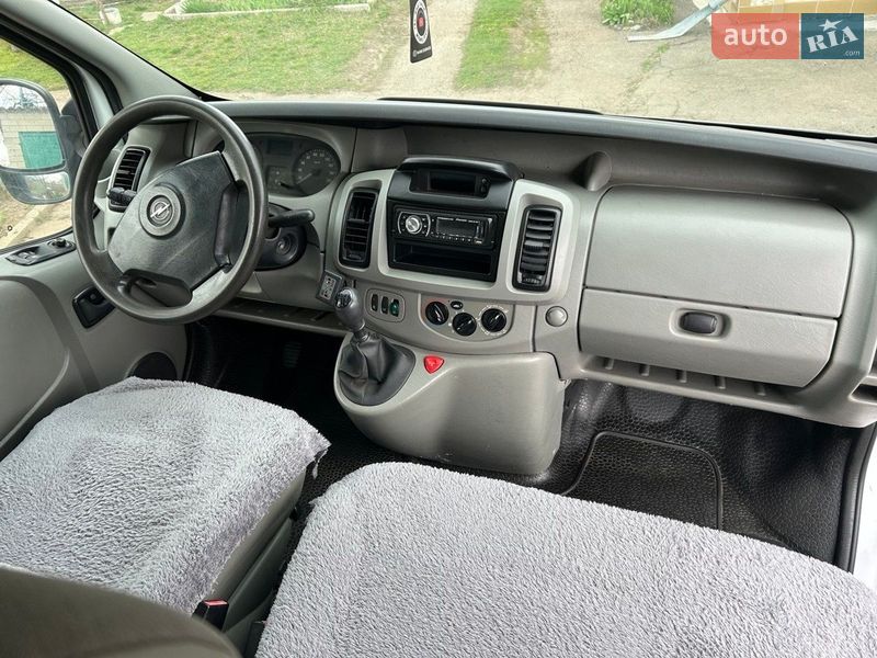 Мінівен Opel Vivaro 2005 в Умані