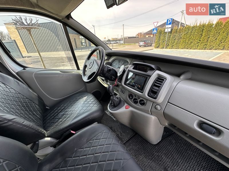 Минивэн Opel Vivaro 2002 в Луцке