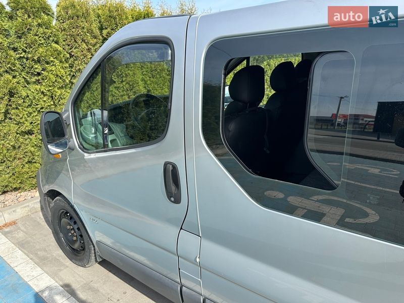 Минивэн Opel Vivaro 2002 в Луцке