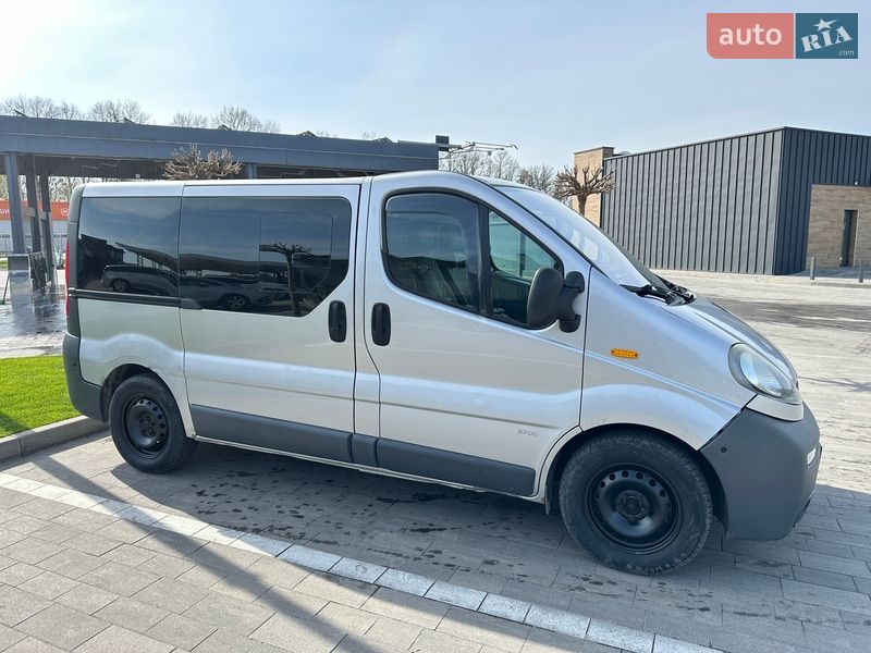 Минивэн Opel Vivaro 2002 в Луцке
