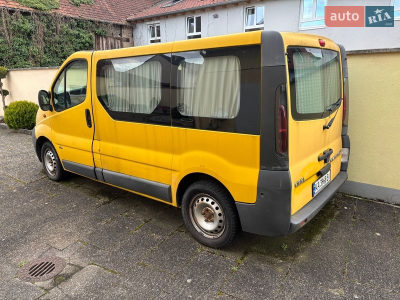Opel Vivaro 2004