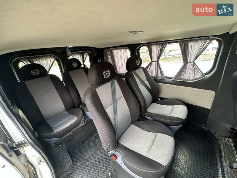 Минивэн Opel Vivaro 2006 в Ямполе