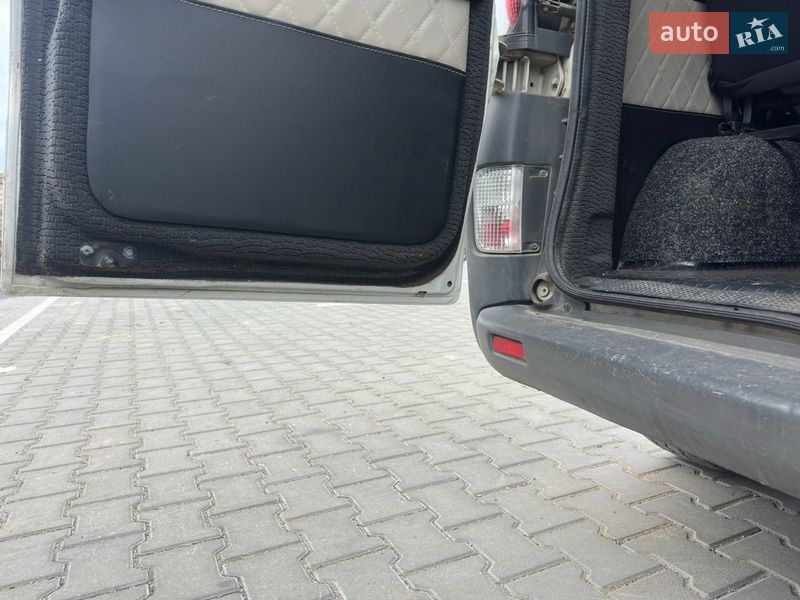 Минивэн Opel Vivaro 2006 в Ямполе