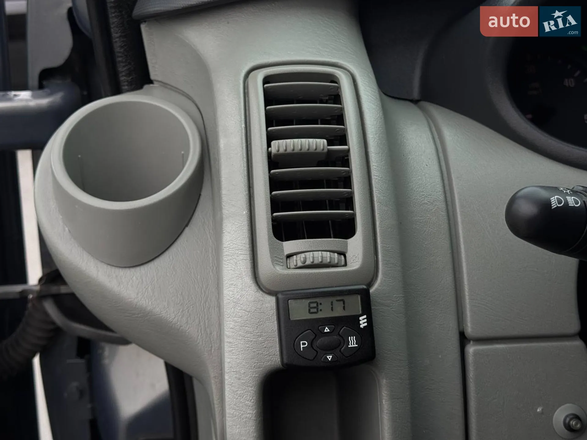 2010 Opel Vivaro - мініатюра 20