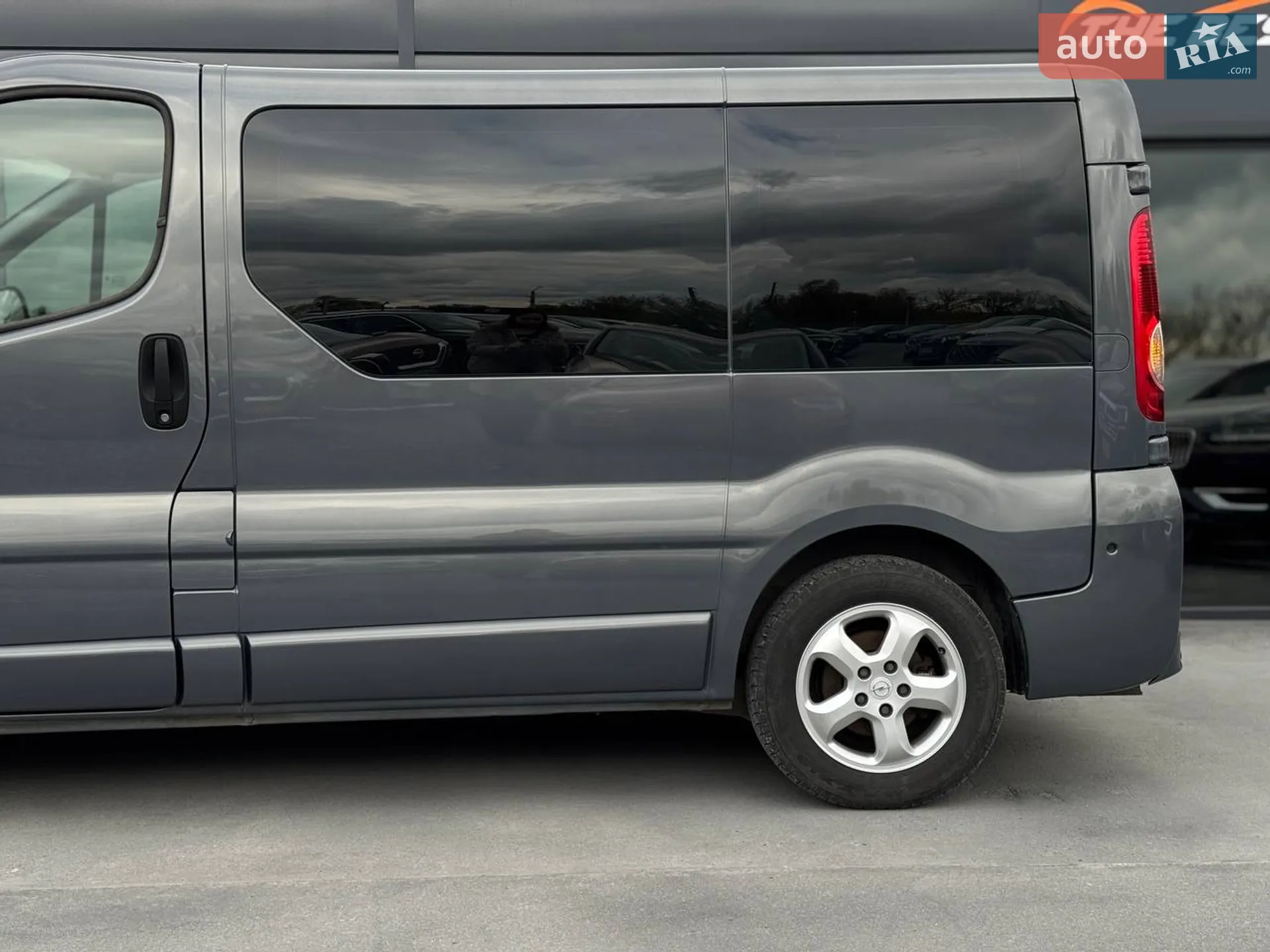 2010 Opel Vivaro - мініатюра 35