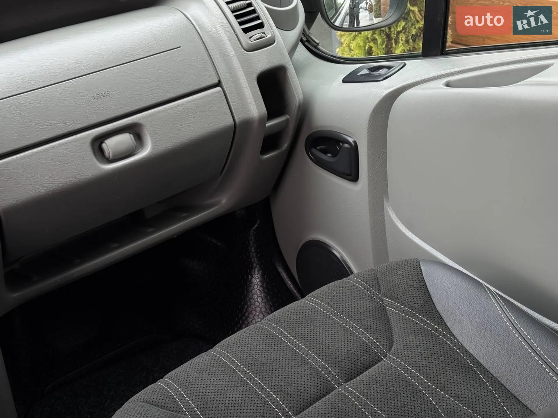 2010 Opel Vivaro - мініатюра 53
