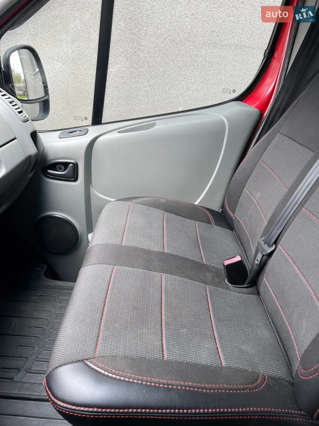 2012 Opel Vivaro - мініатюра 11
