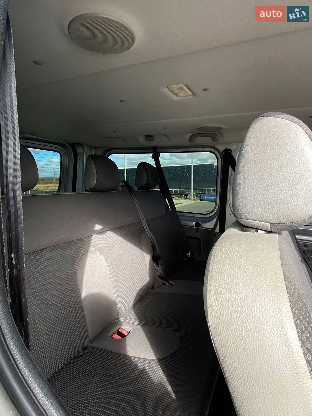 2011 Opel Vivaro - мініатюра 4