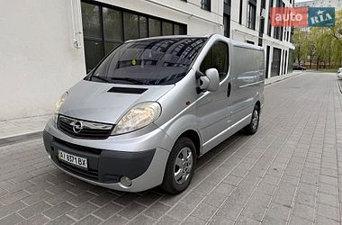 Вантажний фургон Opel Vivaro 2007 в Рівному