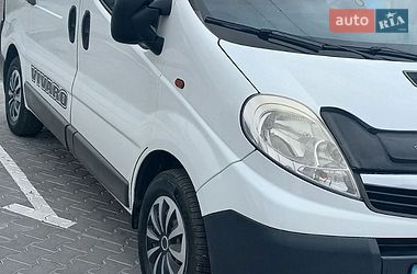 Грузовой фургон Opel Vivaro 2011 в Стрые