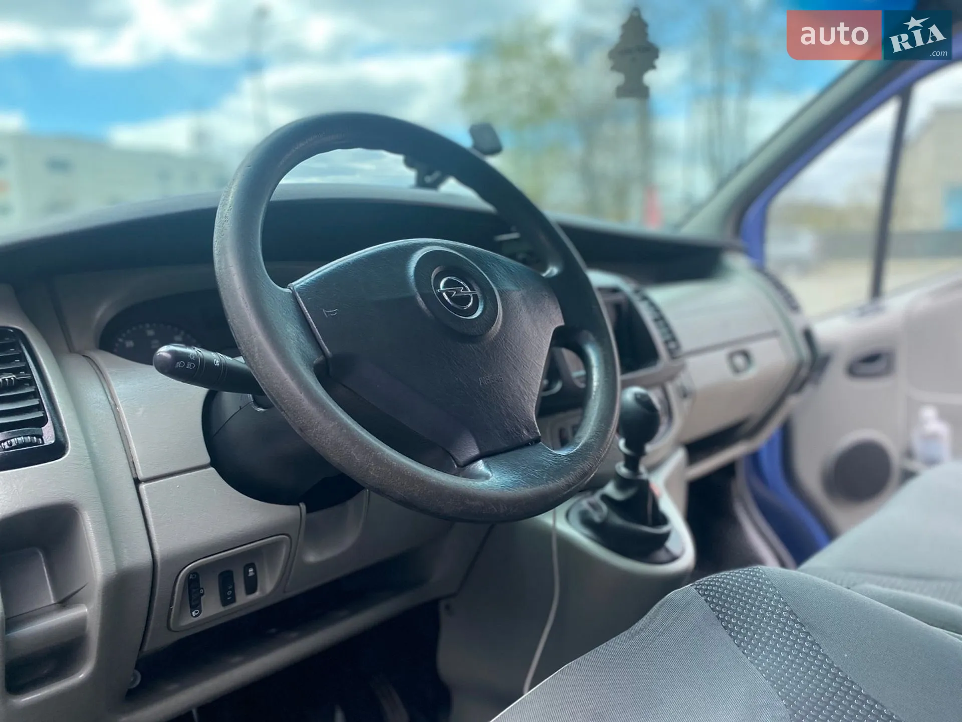 2010 Opel Vivaro - мініатюра 30