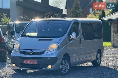Мінівен Opel Vivaro 2010 в Луцьку