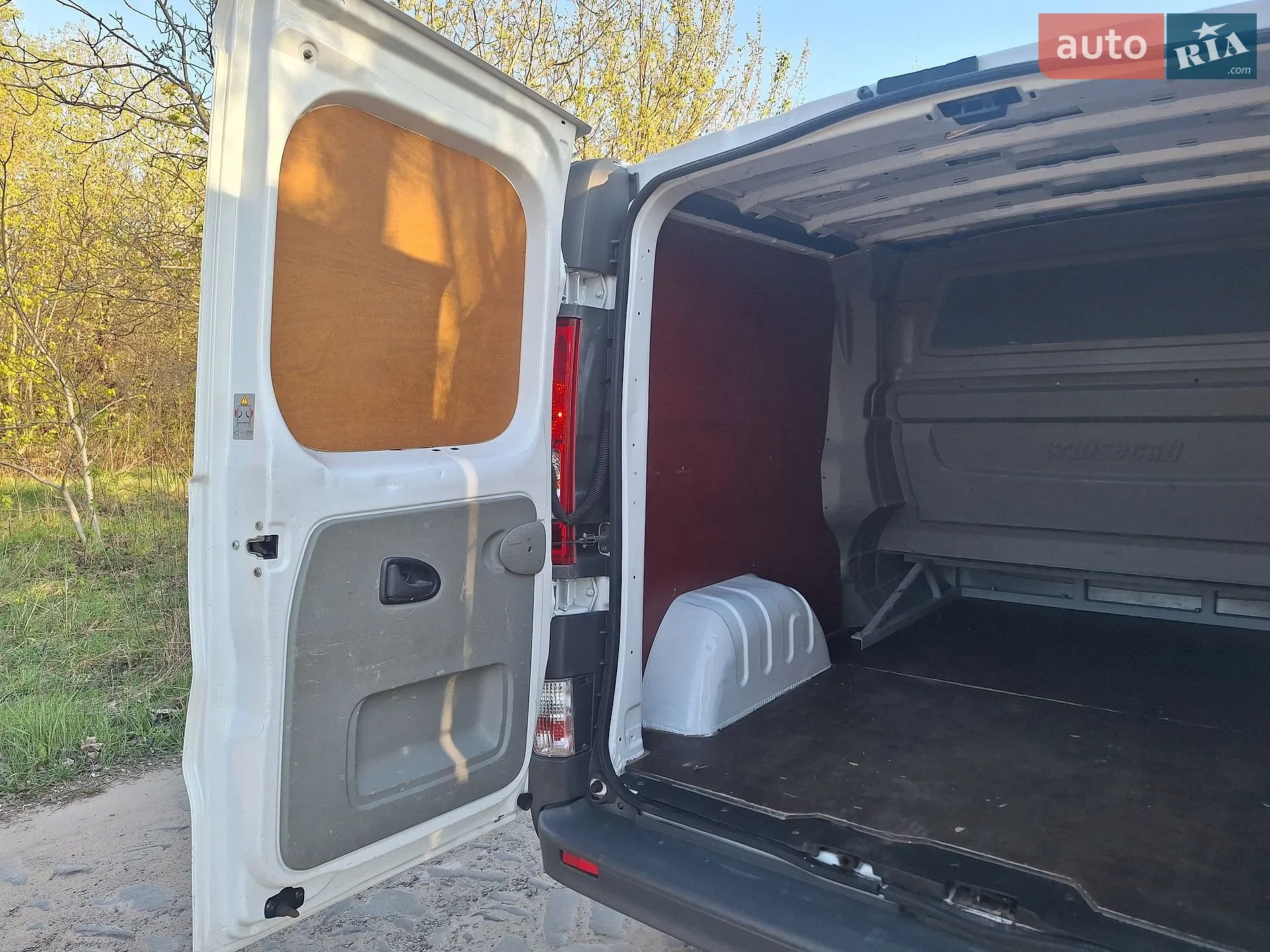 2011 Opel Vivaro - мініатюра 16