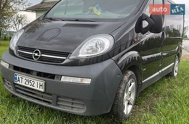 Грузопассажирский фургон Opel Vivaro 2006 в Рожнове