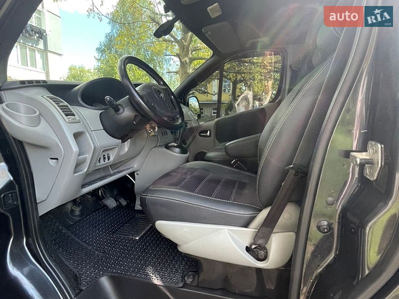Минивэн Opel Vivaro 2012 в Львове фото Минивэн Opel Vivaro 2012 в Львове